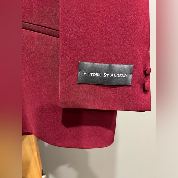 Vittorio St Angelo Suit 44S NWT. $179.99 retail - Picture 2 of 7